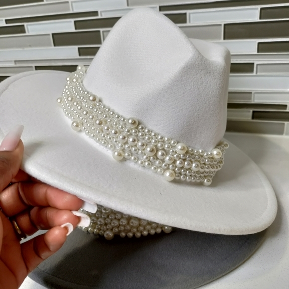 Pearl fedora main image 7